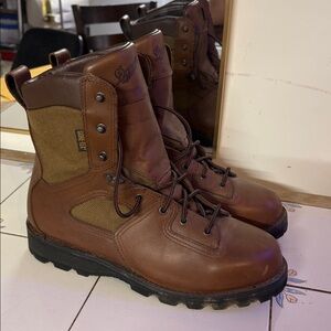 DANNER High Country 400g boots 10.5
